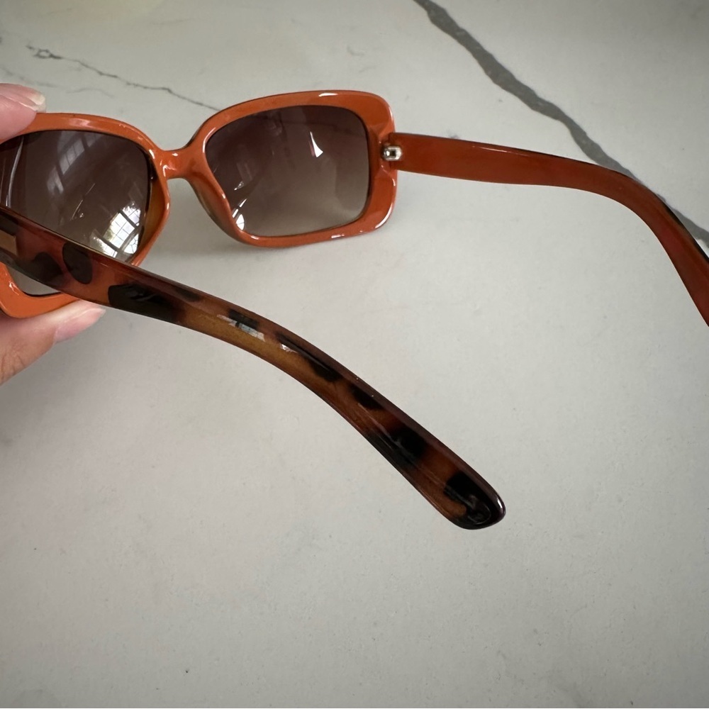 Women’s Nine West Sunglasses - Picture 4 of 4